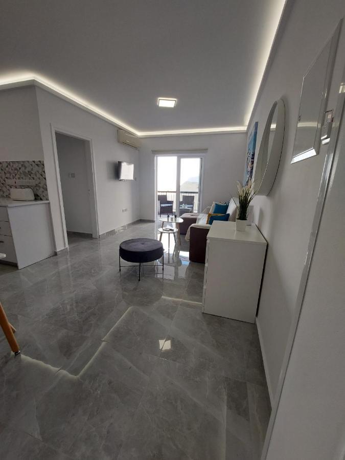 Amazing Napa Apartment ไอยานาปา ภายนอก รูปภาพ